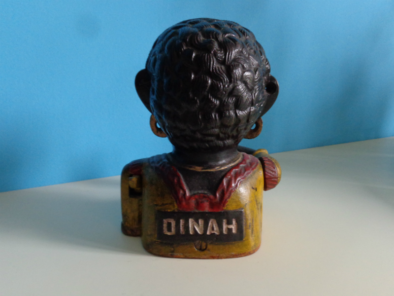 Salvadanaio antico in ghisa Dinah