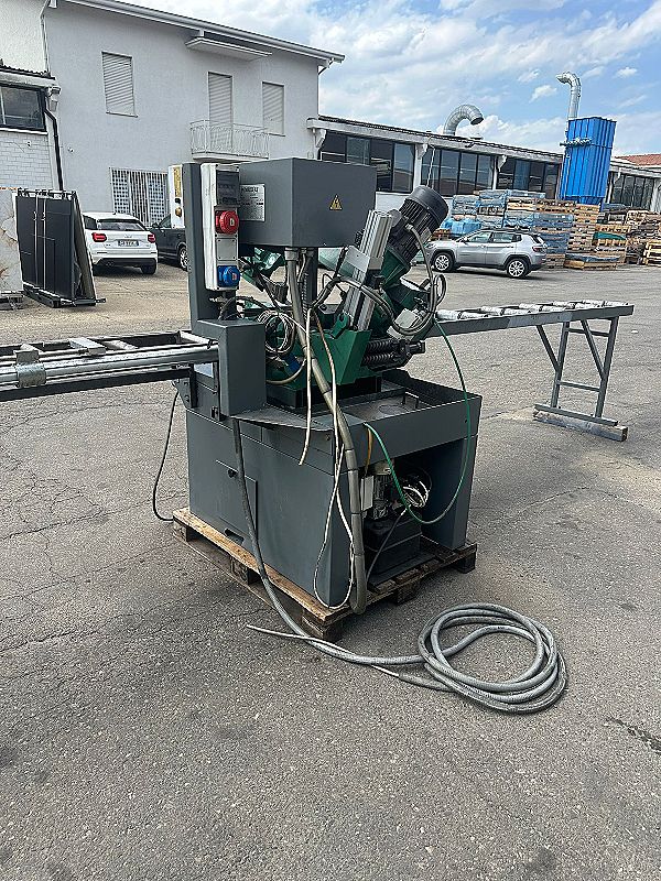 Sega a nastro Pedrazzoli SN 300 con rulliera